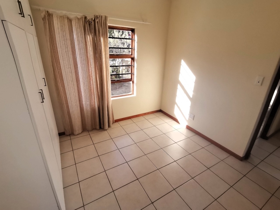 To Let 2 Bedroom Property for Rent in Beacon Bay Eastern Cape